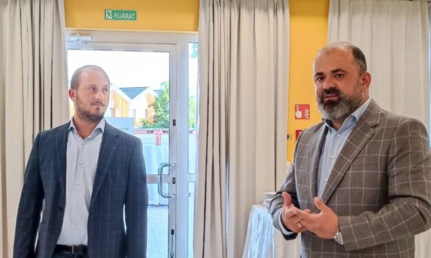 Házi őrizetbe került Halásztelek polgármestere, akinek édesanyját Bóna Zoltán fideszes képviselő foglalkoztatta papíron