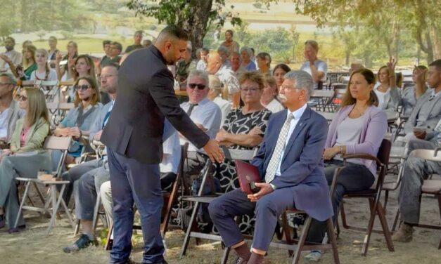 Kövér László, az Országgyűlés volt elnöke nem fogott kezet a Tisza Párt országgyűlési alelnökével – “Kövér pökhendisége megmutatta miért bukott meg a Fidesz a választáson”