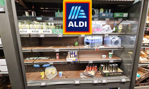Egyre kínosabb az Aldi: Állandósult áruhiányra, koszra, hosszú pénztári sorokra panaszkodnak a budai vásárlók