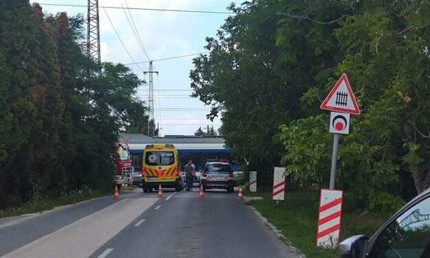 Elgázolt egy embert a vonat Rákoshegynél, fennakadások vannak az újszászi vonalon