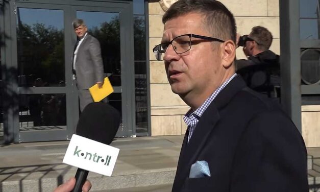 A főügyészségen őrizetbe vették Seszták Miklóst, az Orbán-kormány volt fejlesztési miniszterét, akit sokan Kisvárda kiskirályának tartottak