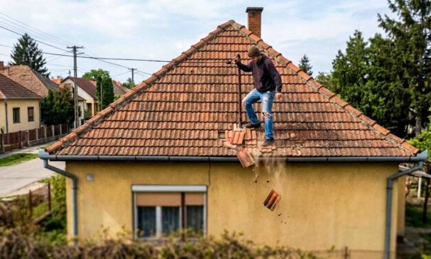 6 millió forintot csalt ki tetőjavításra két román szakmunkás egy háztulajdonostól, majd újabb 7 millióval akarta lehúzni őt